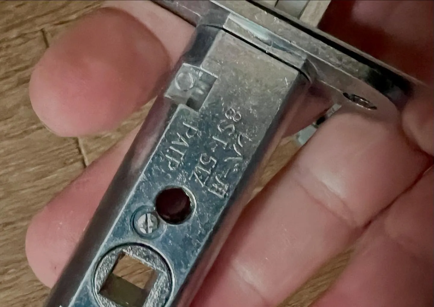 🔑リビング扉のラッチ修理エピソード✨