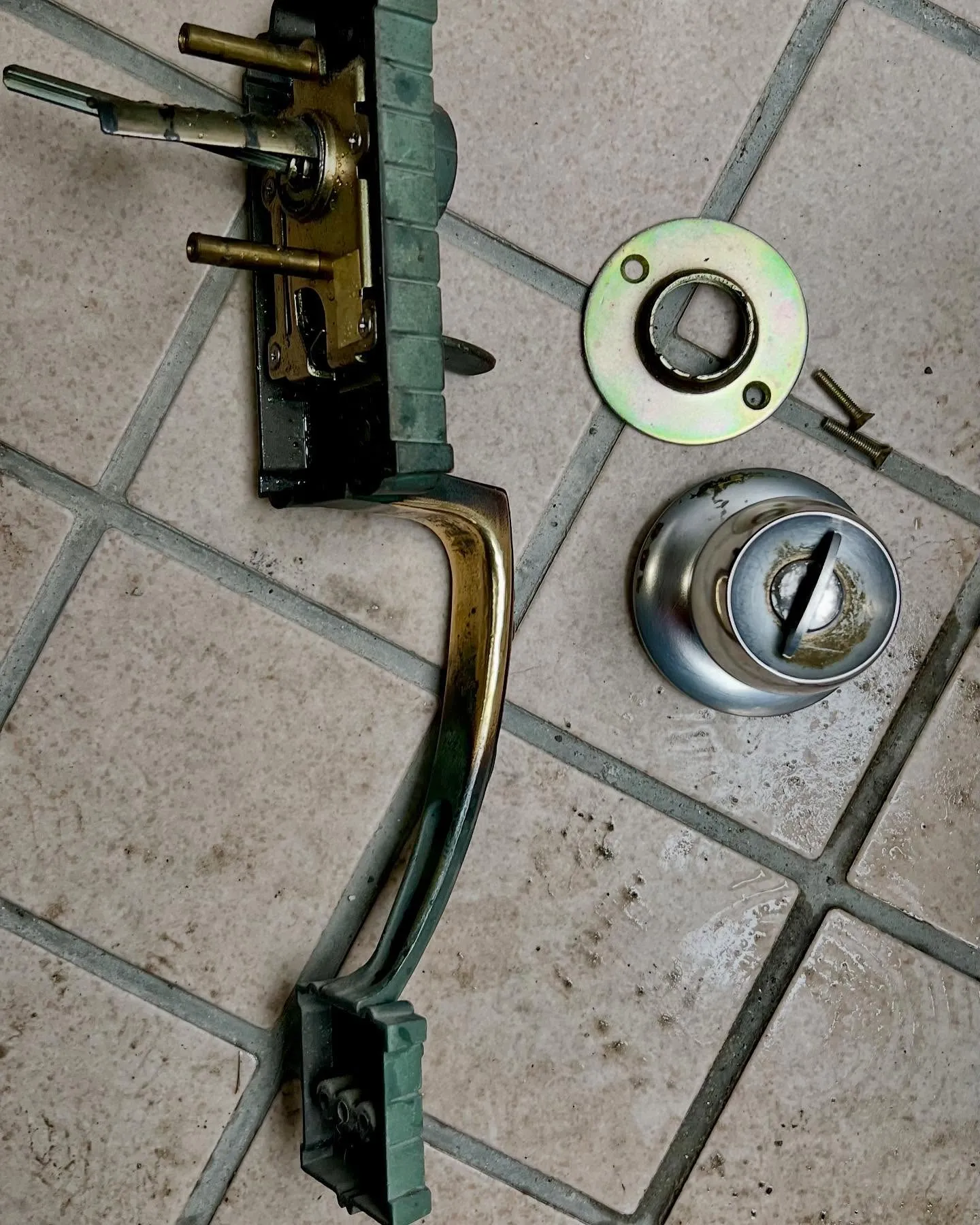 🔑古いサムラッチ錠の修理完了！本日最後の鍵工事レポート✨