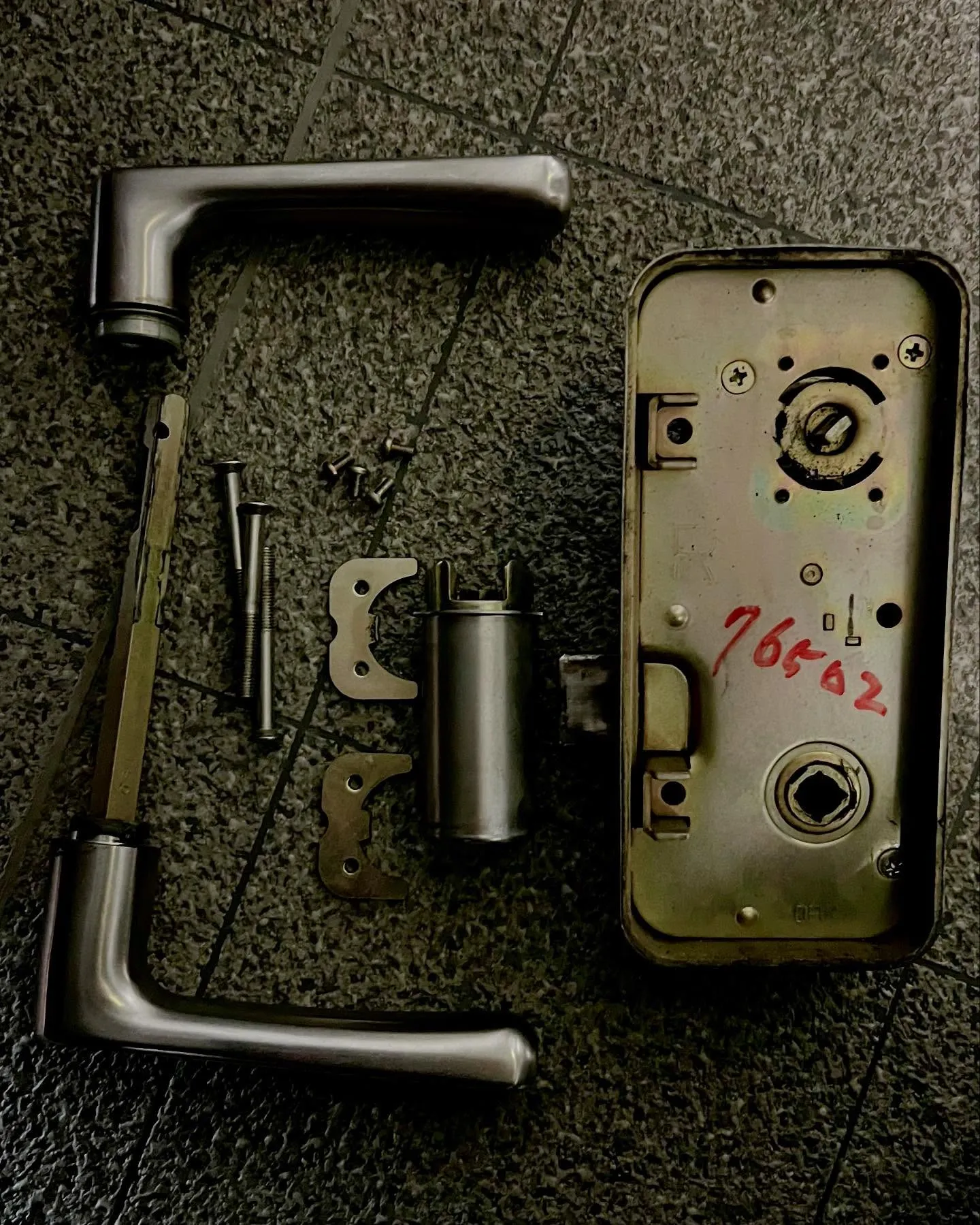 京都市内でのリピーター様鍵交換!15分で完了した現場作業✨