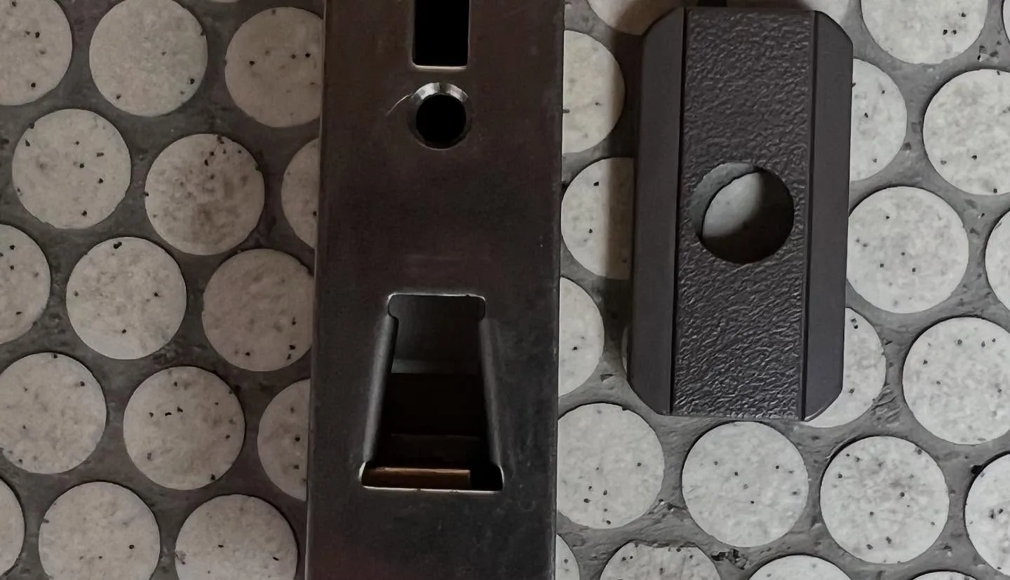 「引戸錠のトラブルを30分で解決！専門鍵屋の現場対応術」