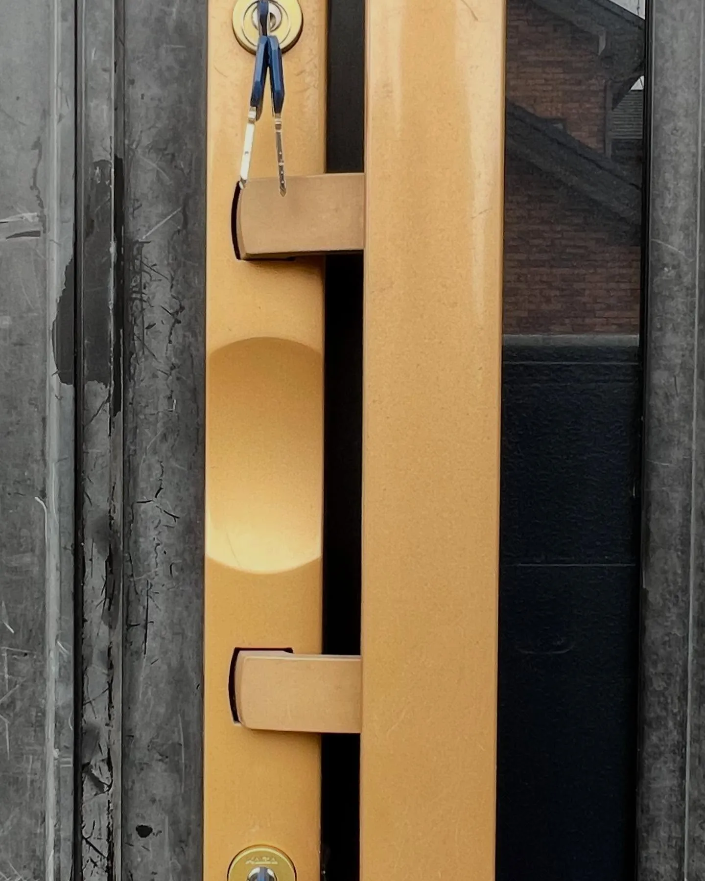 「鍵抜け不具合解決！ガードロックと鍵交換の事例」