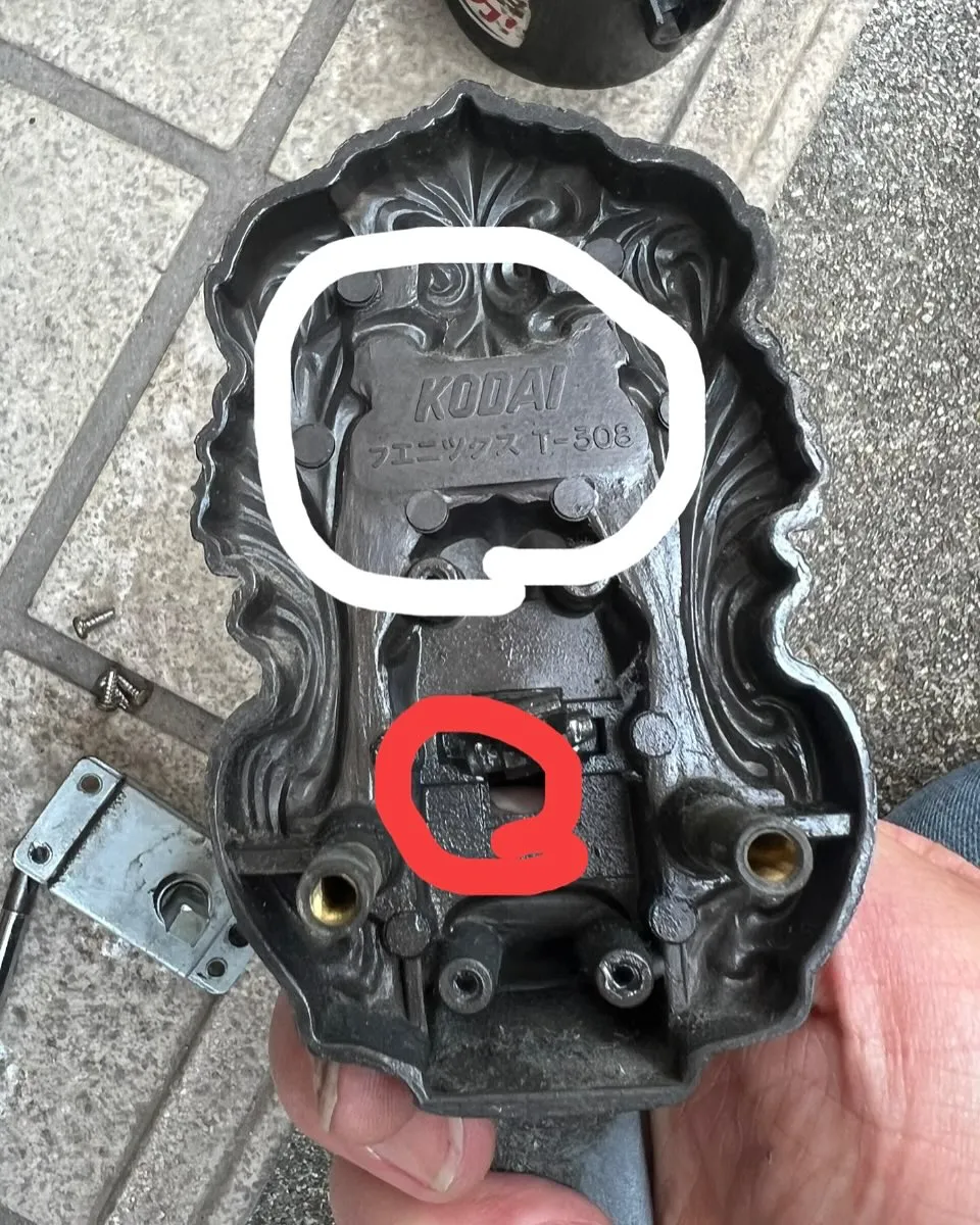 最近、サムラッチ錠のトラブルが増えています。