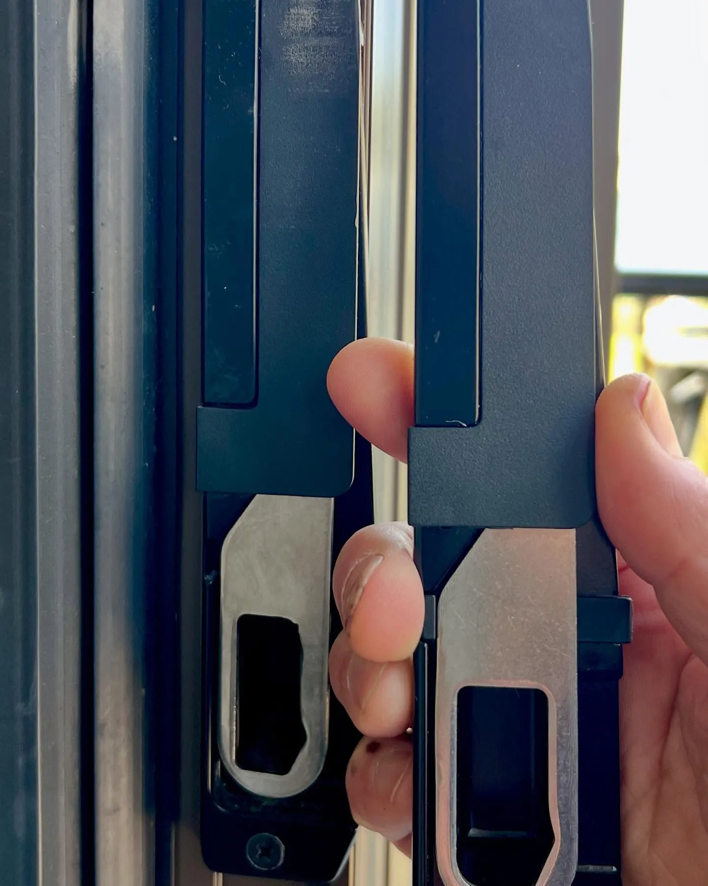 🔑 TOSTEM（LIXIL）玄関ドアの鍵交換！🔑 