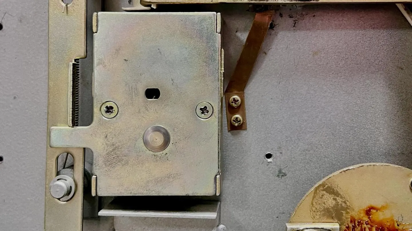 【ダイヤル変更、責任の重みとプロの技】