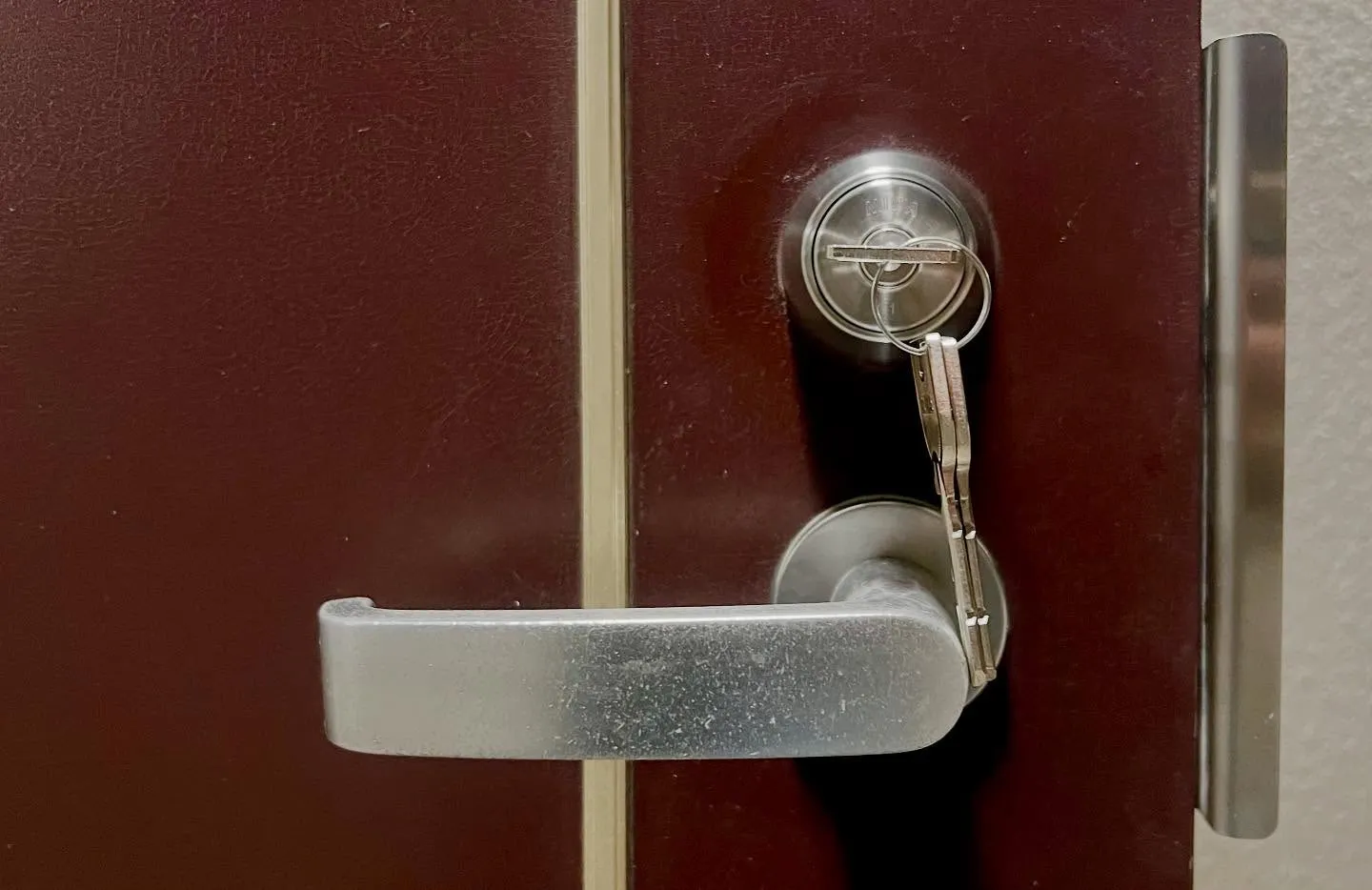 🔧 緊急対応!建設会社の信頼を背負って