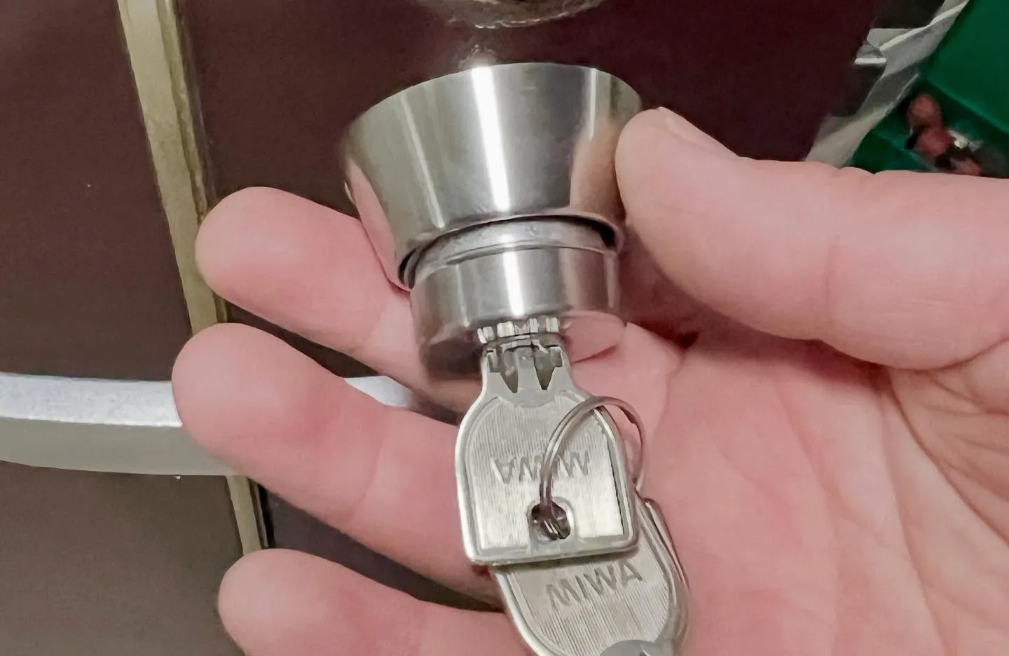 🔧 緊急対応!建設会社の信頼を背負って