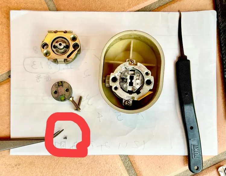 🔑 鍵穴のトラブル、実は子供のせいじゃなかった⁉️