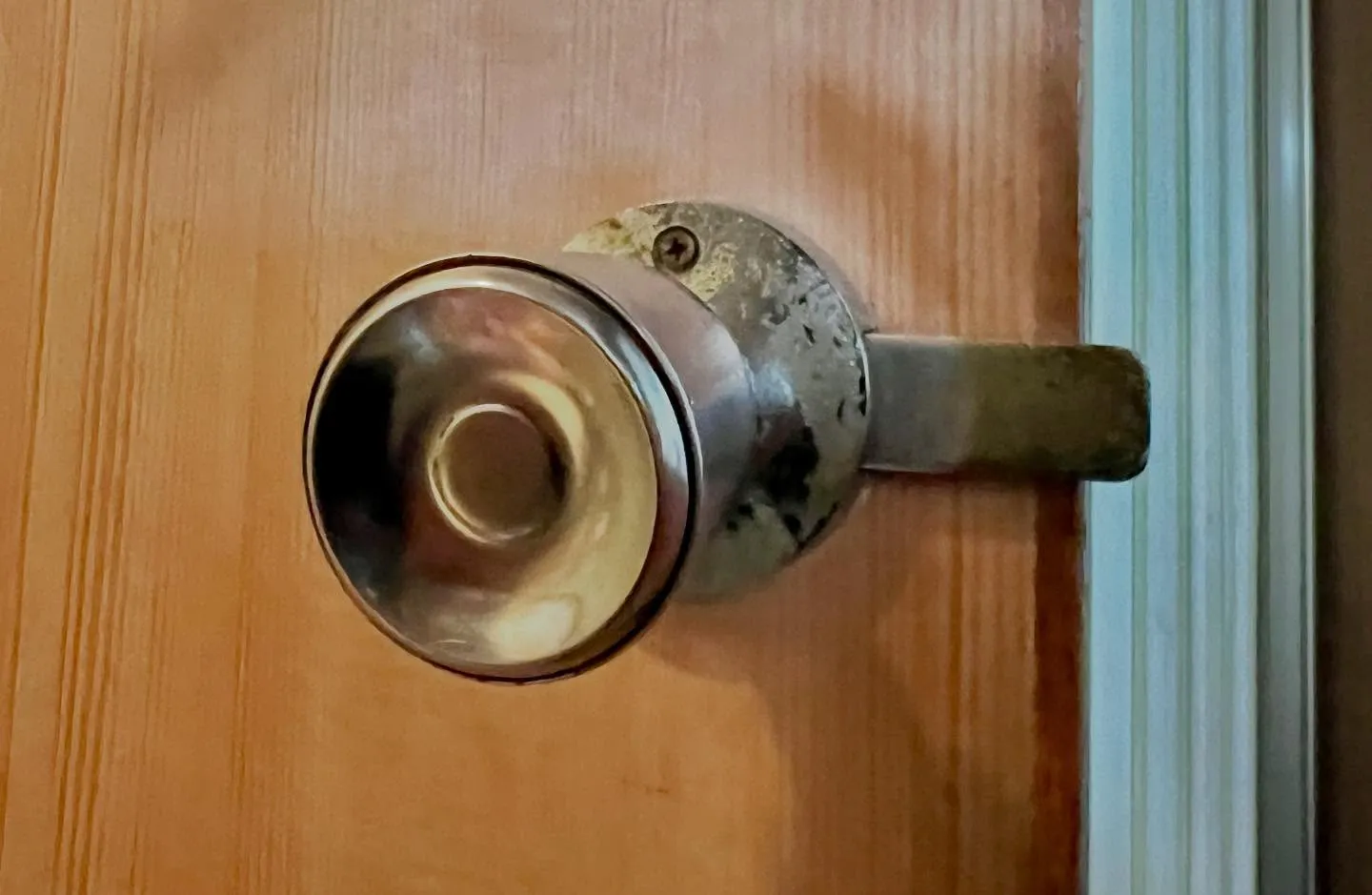 🚪🔑 トイレの鍵交換　安心・快適な空間をお届けします！🔑🚪