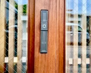 長年使ったデジタルロックが故障…より防犯性の高い鍵へ交換!🔑