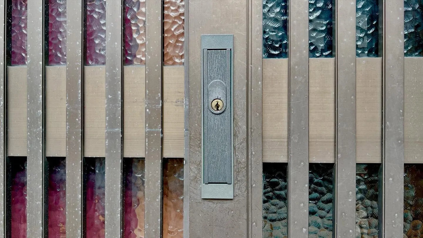 🔑 鍵の交換はただの作業ではなく、問題の本質を見極めることが...