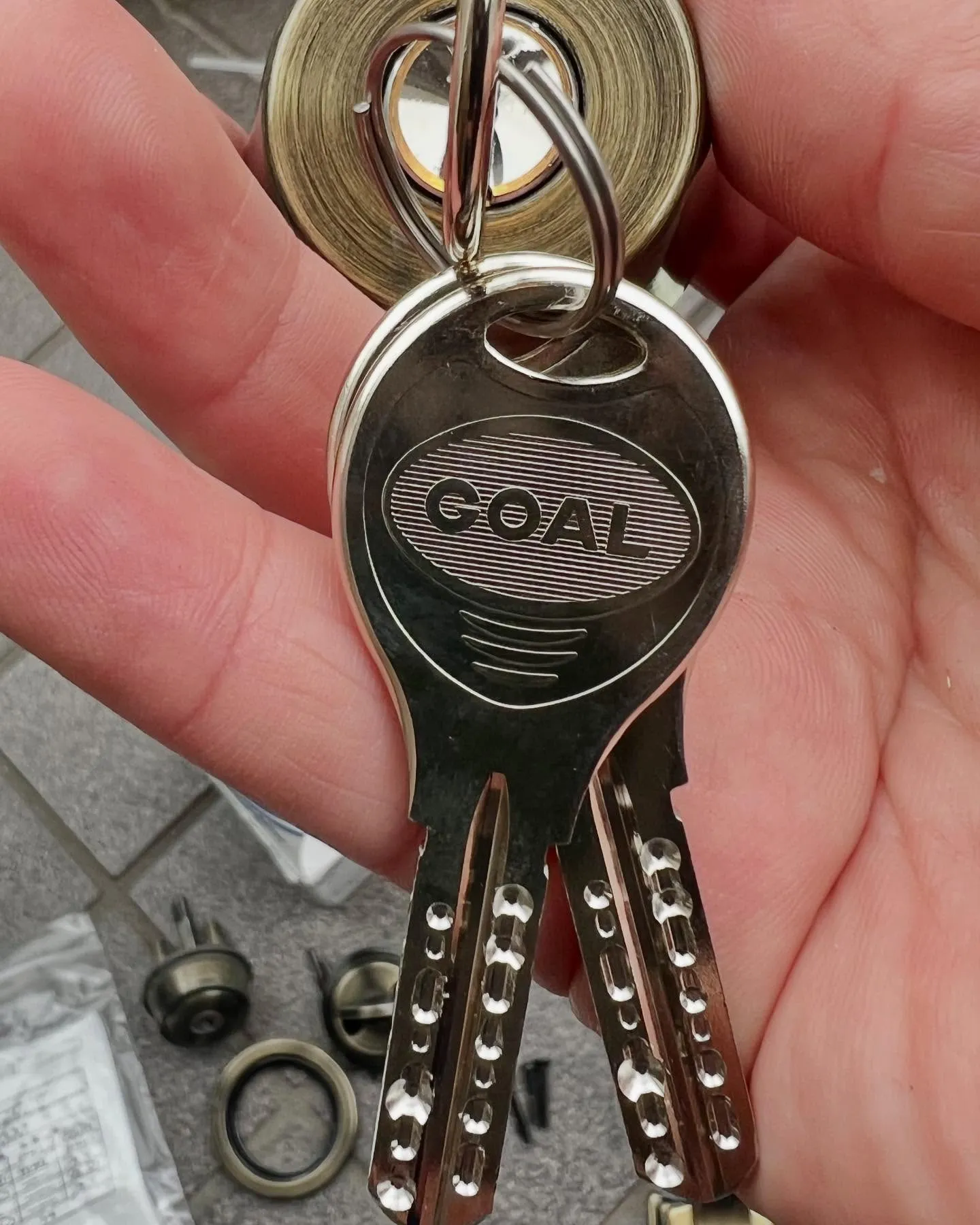 🛠️ 畑仕事を終えた途端に、鍵のトラブル連絡📞  