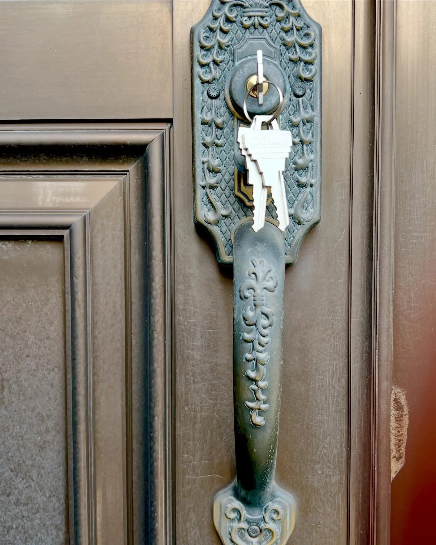 🔑【10年以上開かずの玄関扉、ついに解錠！】  