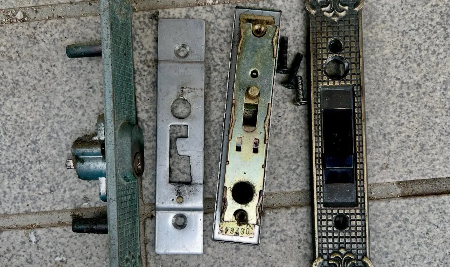 🔑 鍵が空回り…これ、放っておくと危険です！🚪