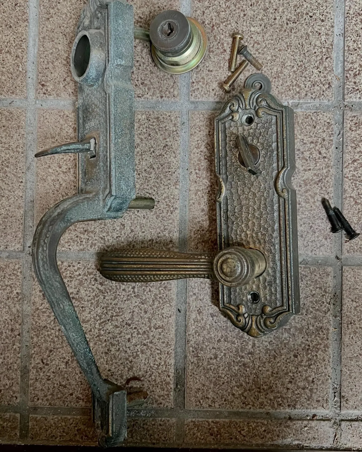 🔑【本日の鍵解錠＆交換作業】🔑  