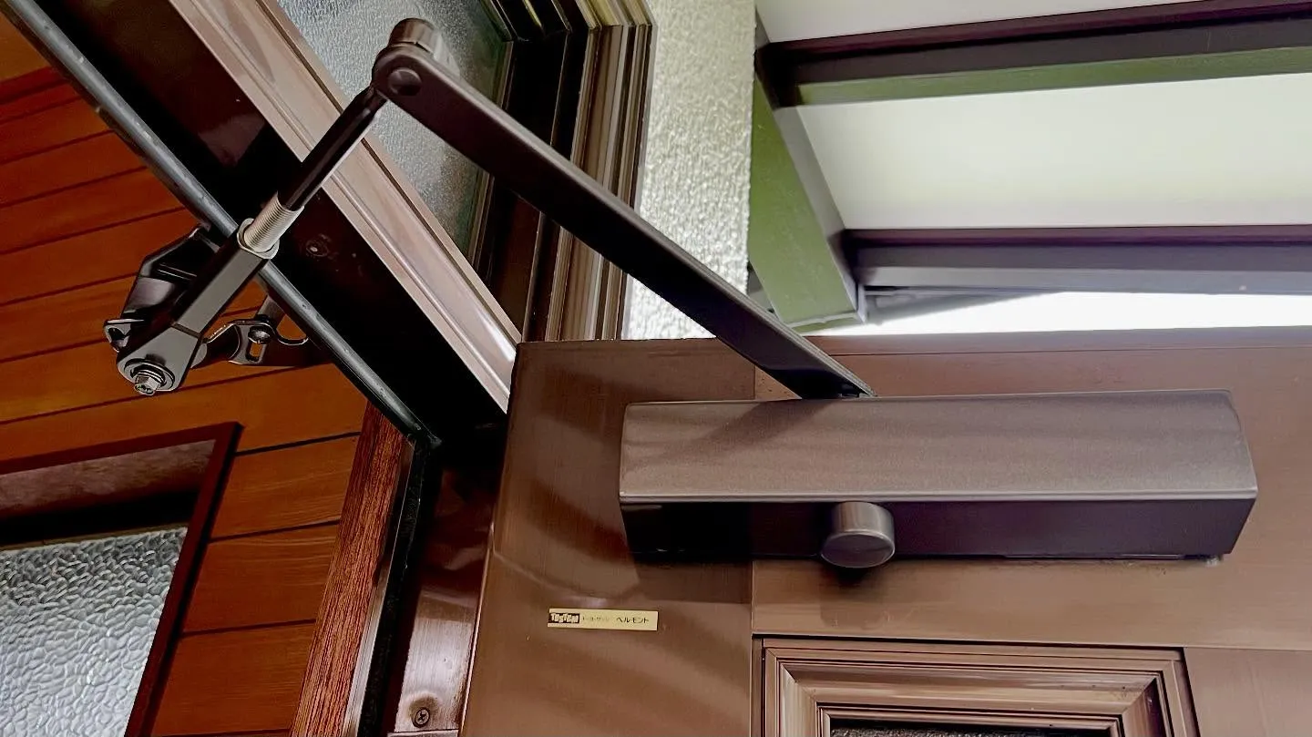 🔧【ドアクローザー交換で快適な開閉を実現!】🔧