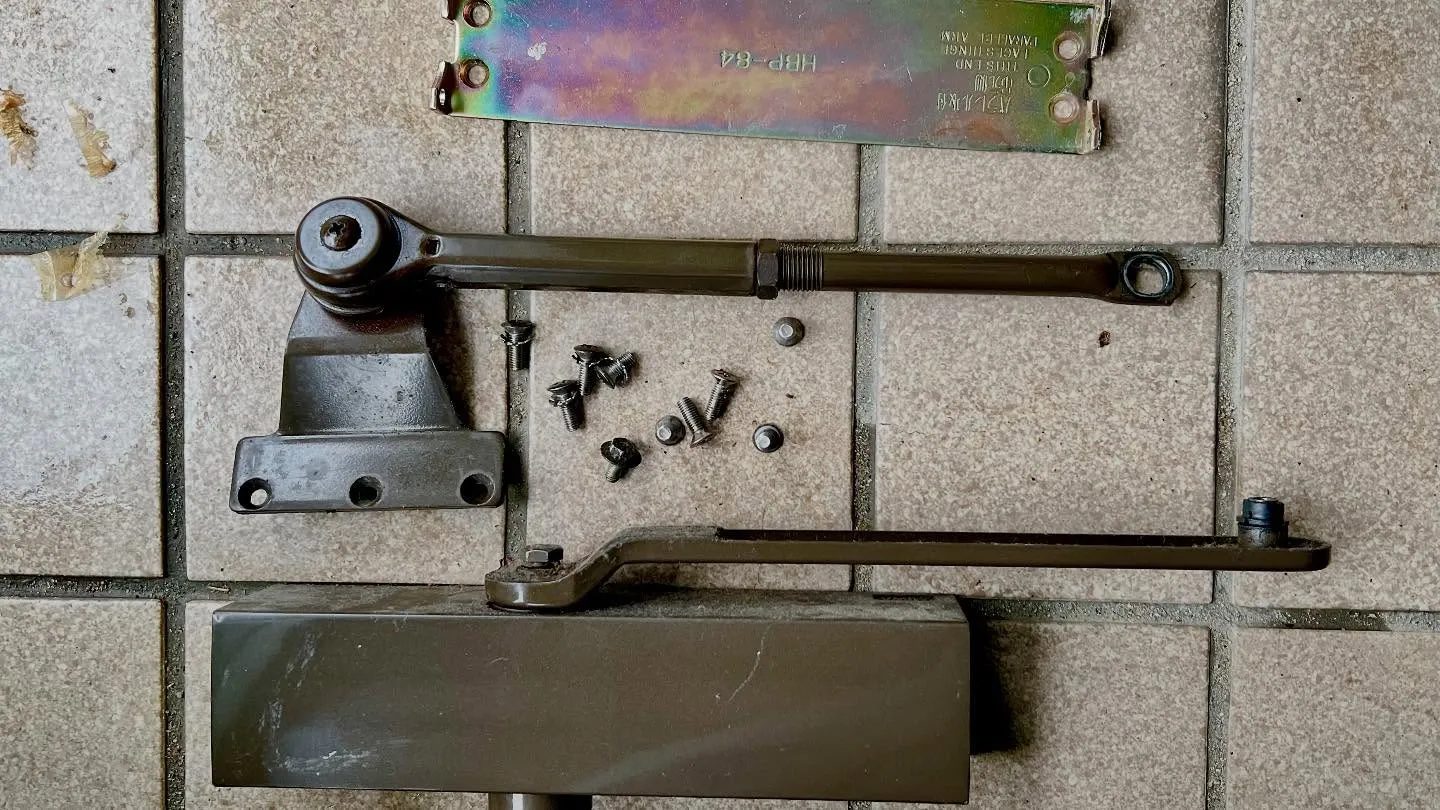 🔧【ドアクローザー交換で快適な開閉を実現!】🔧