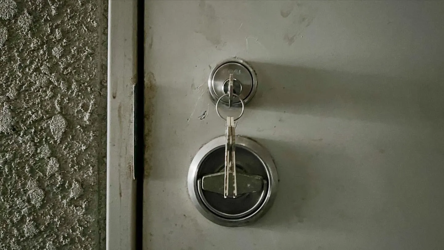 【ピックガンテクで即解錠・鍵交換完了！】