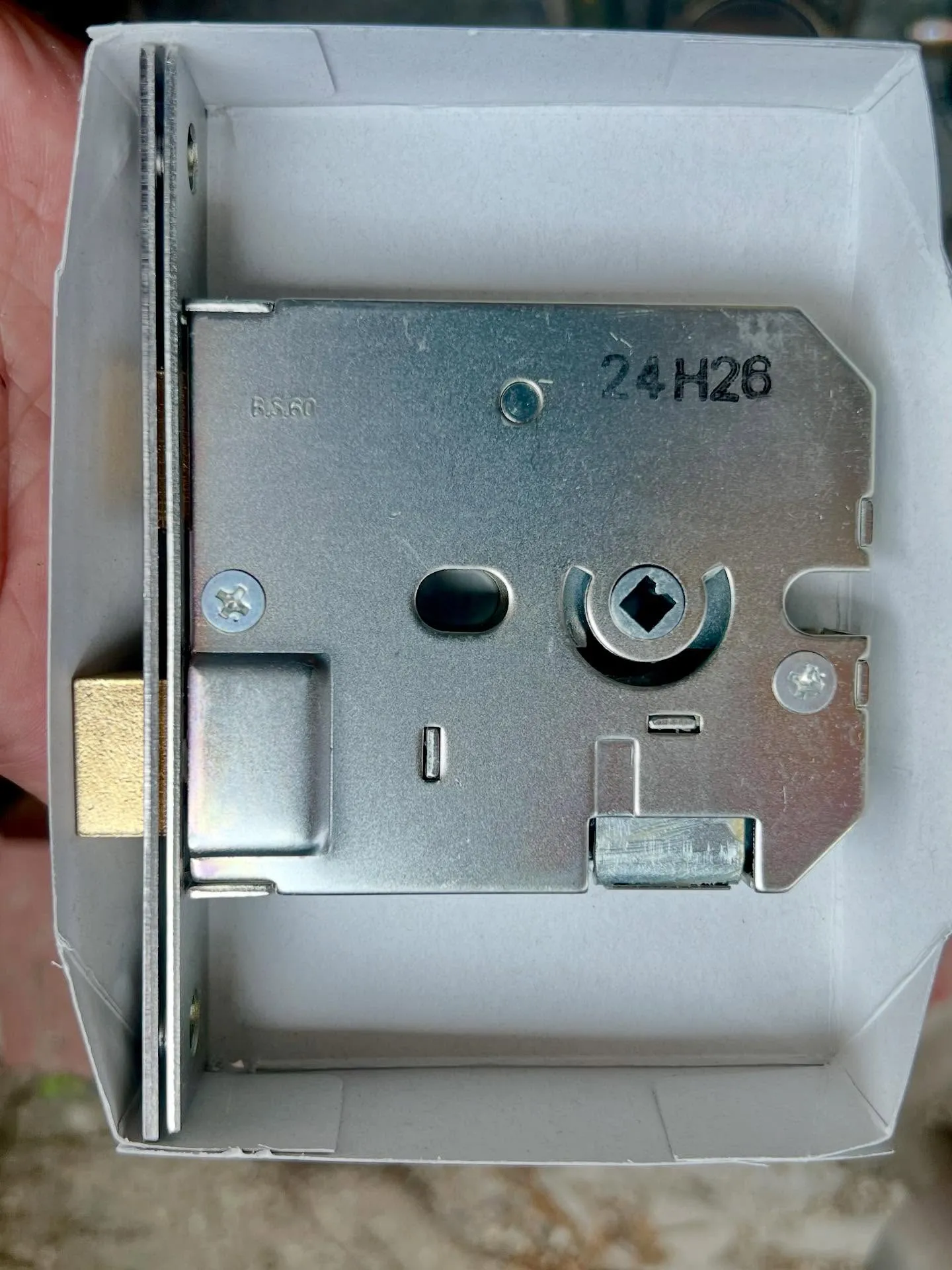 🔧【40年物の錠前復活✨アルファ3690ケース交換で安心を再...