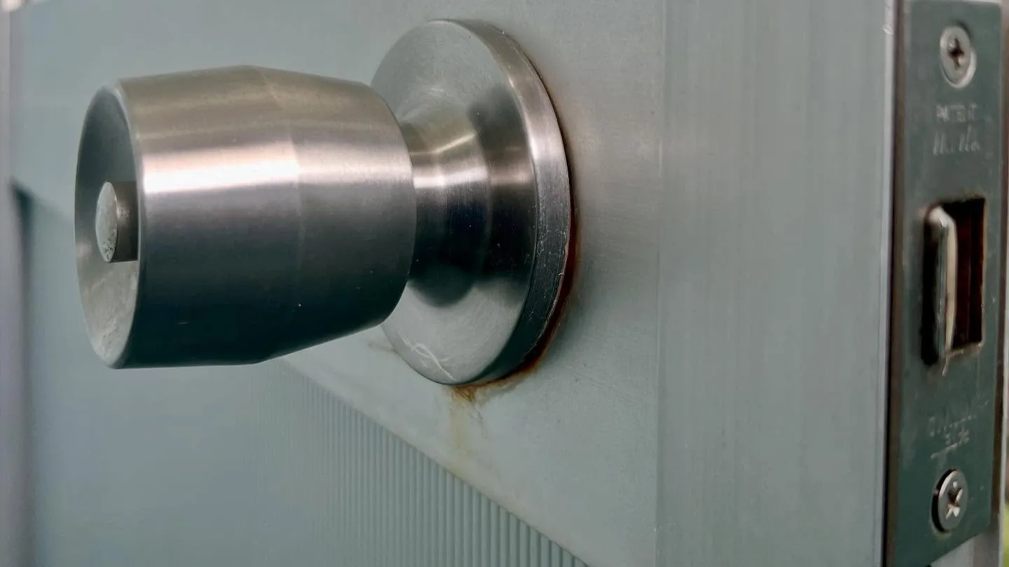 🔧【昨日2件目は、浴室のドアが閉まったら開かないかも…!? ...