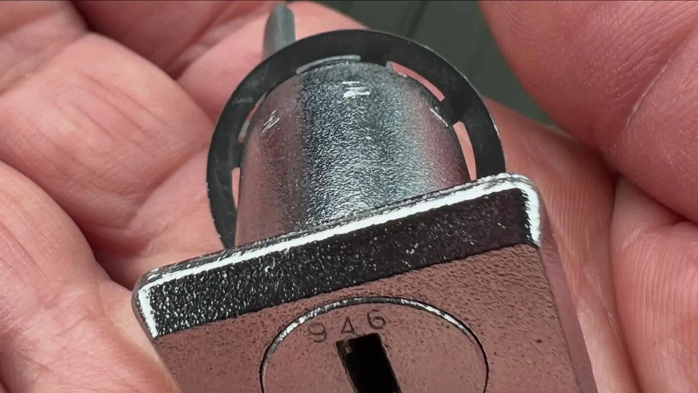 🔐【デスク鍵紛失による緊急対応】