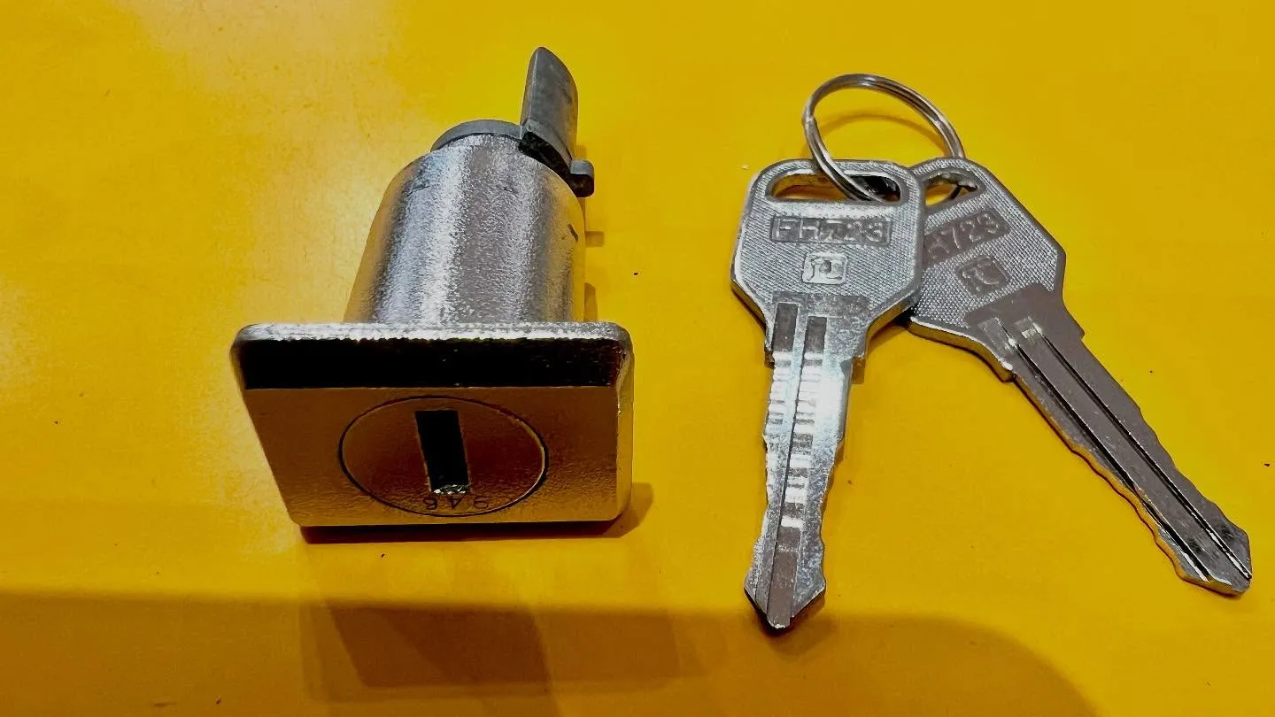 🔑【机の鍵作成完了】  