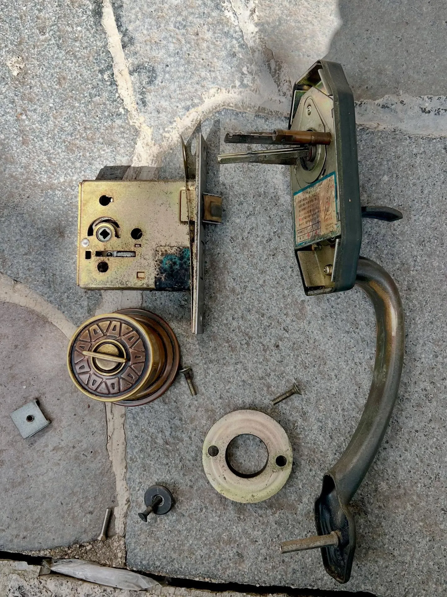 🔐【鍵交換の難所も、30分で対応完了】