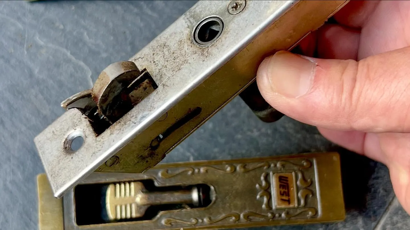 🔐【引戸鍵の緊急交換事例】