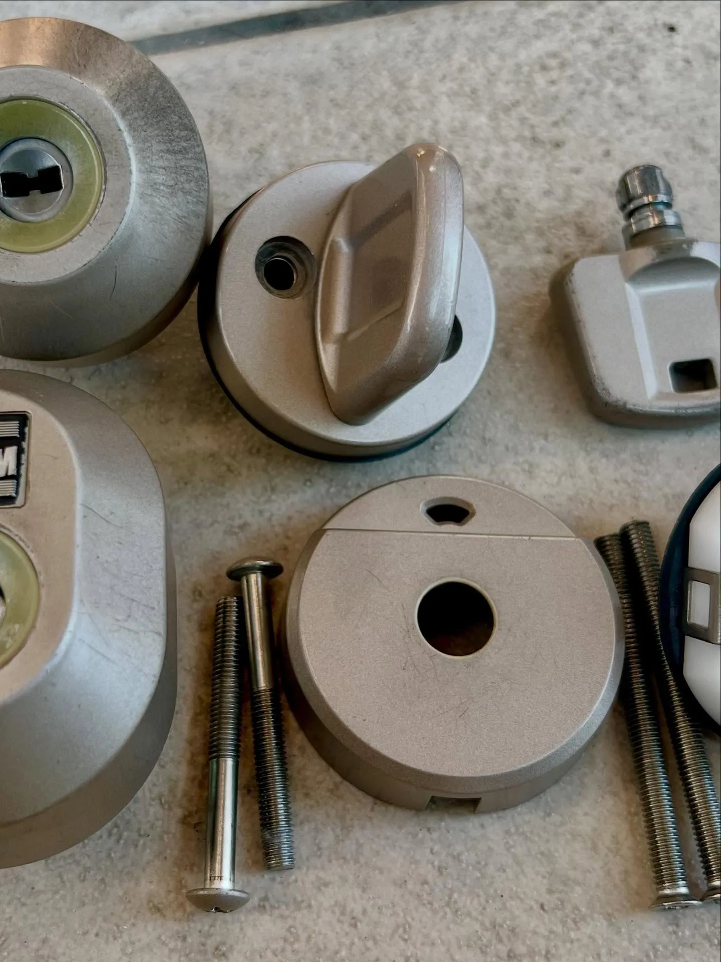 🔧【鍵が回らない!? DIYでさらに悪化…でも無事復旧しまし...