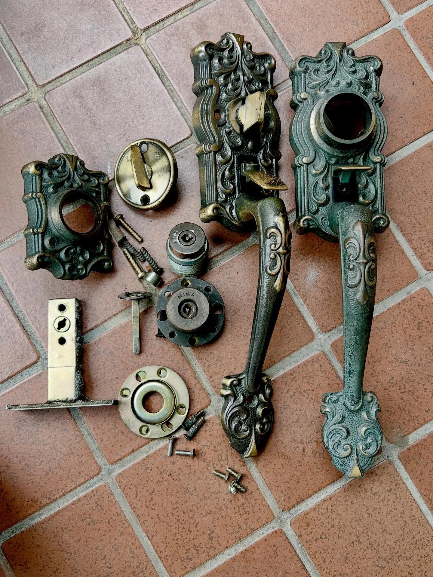 🔑【鍵紛失による解錠・交換作業】