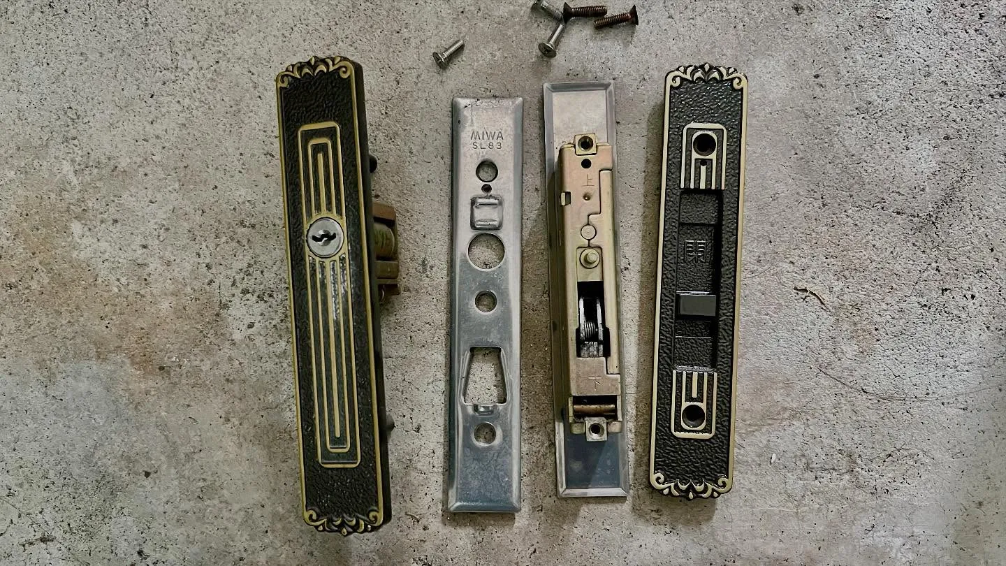 🔑【使いづらい鍵から快適なディンプルキーへ！引戸の鍵交換事例...