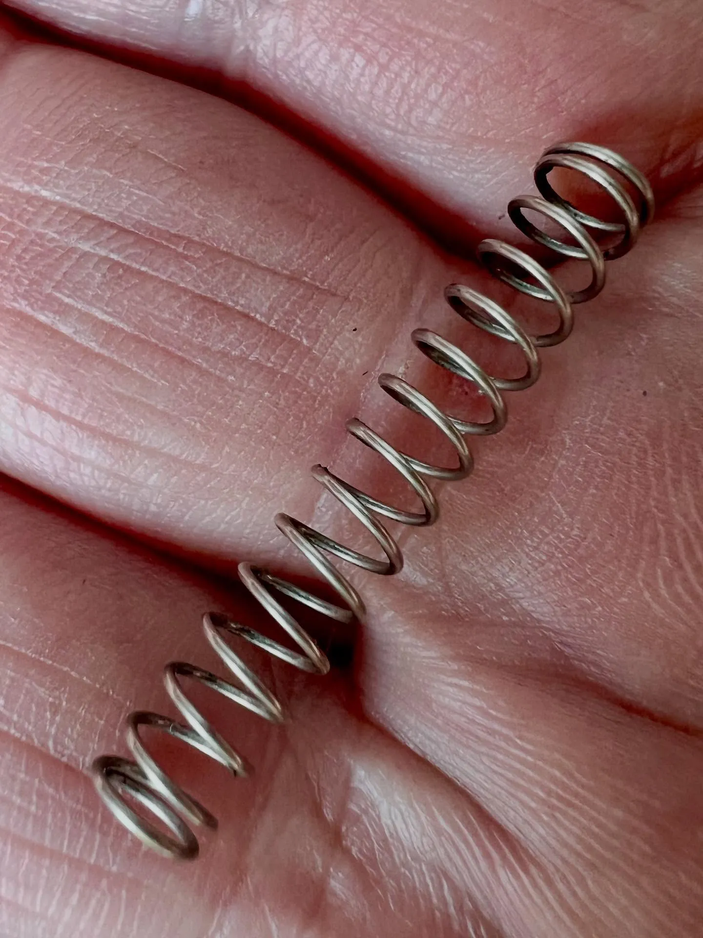 🔐【補助錠の不具合、分解修復で対応しました】🔧