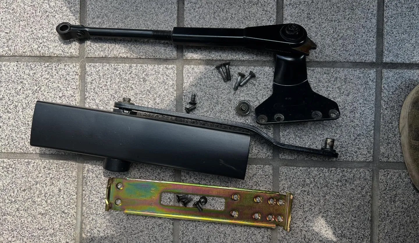 【日曜にご相談→月曜午前に即対応！25年選手のドアクローザー...