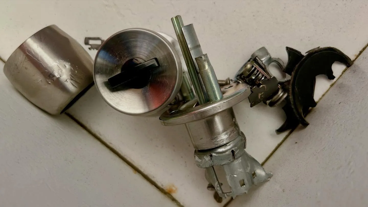 🚪【本日の鍵解錠工事レポート③】