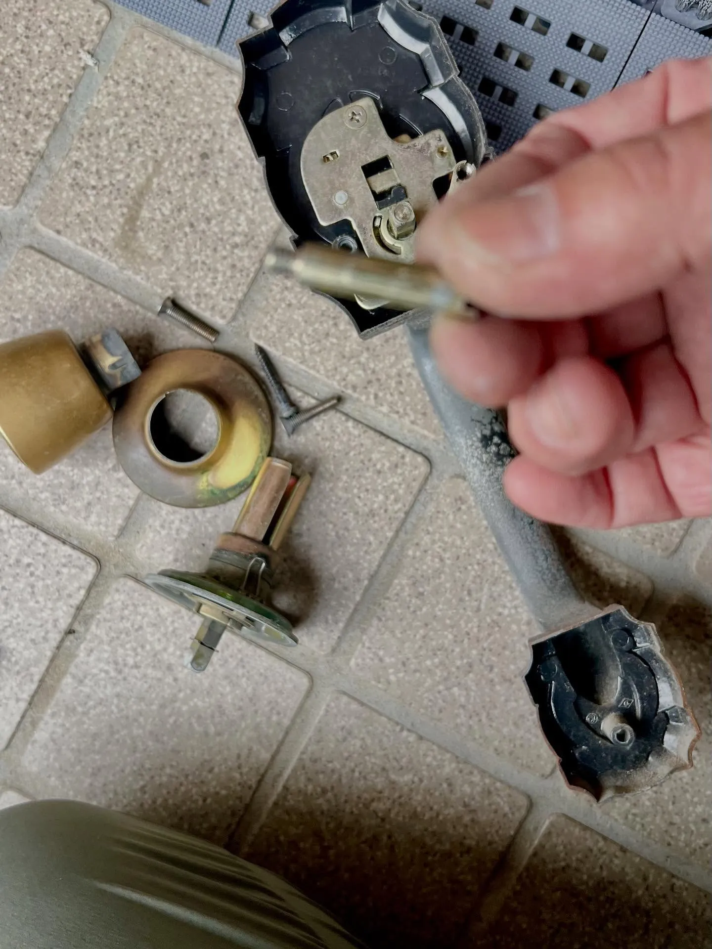 🔐【錠前の不具合?実は交換不要でした】🔐