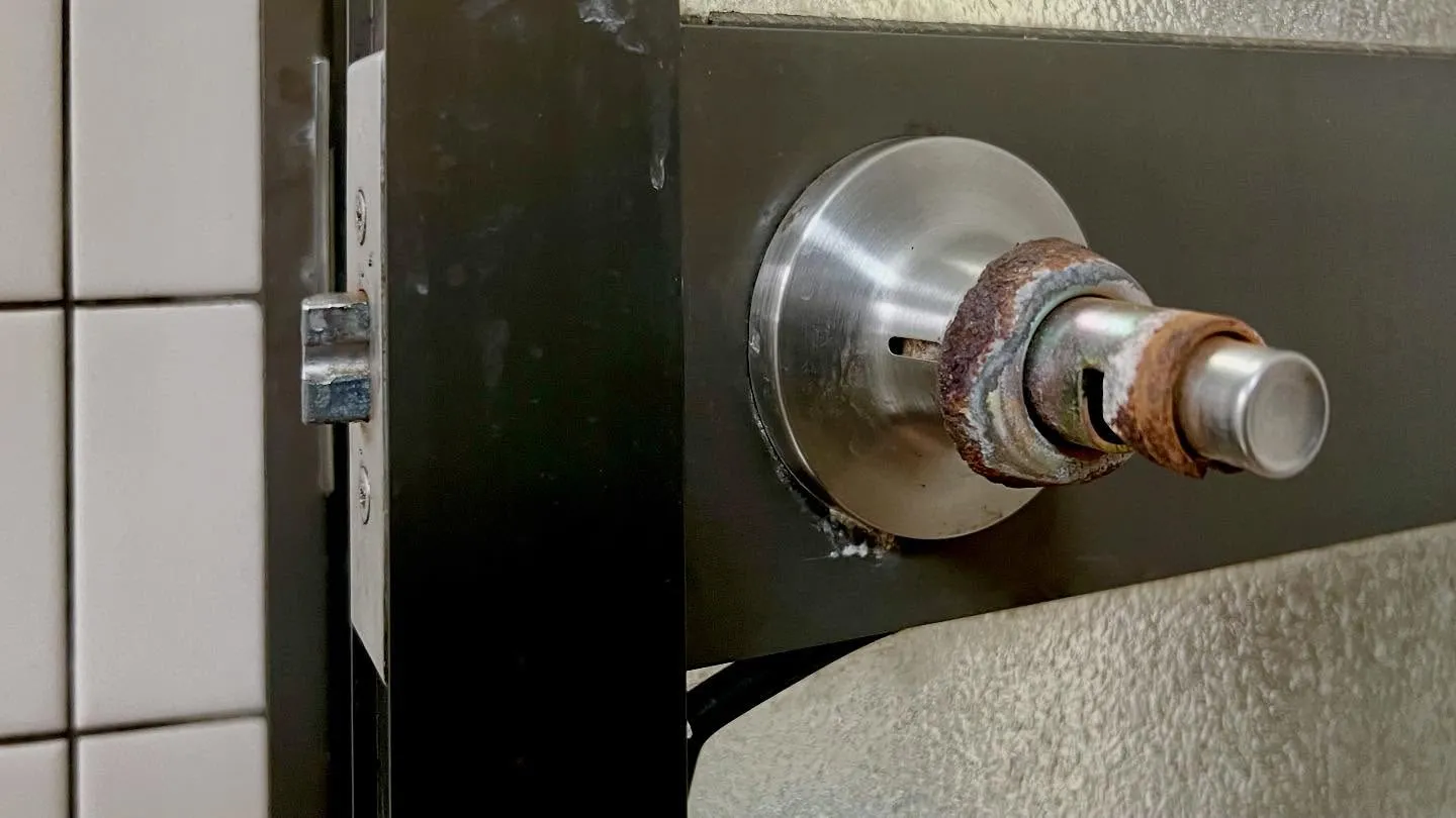🛠️【浴室ドアノブ、腐って抜けた件】