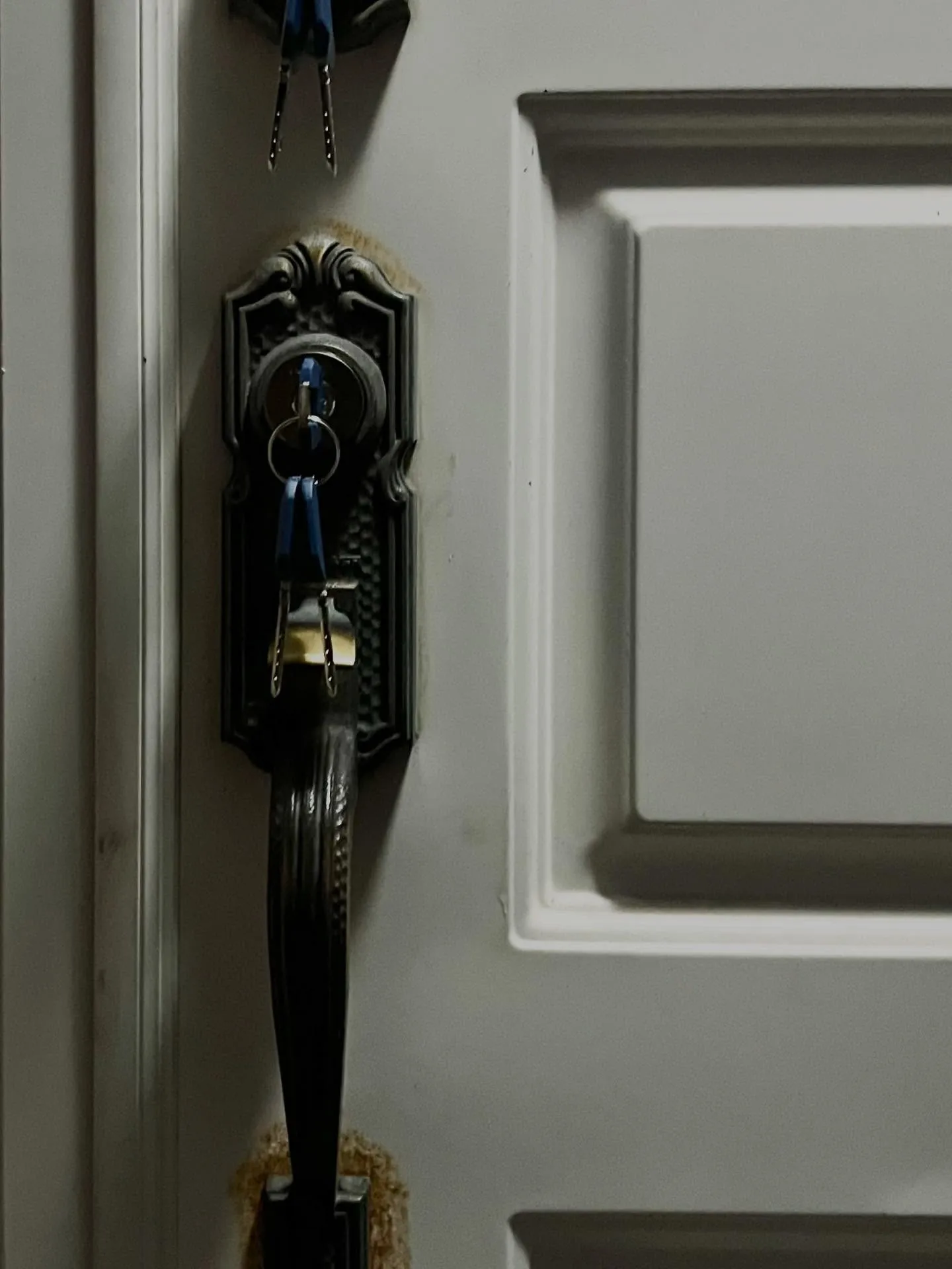 【買い物断念！緊急鍵交換出動】