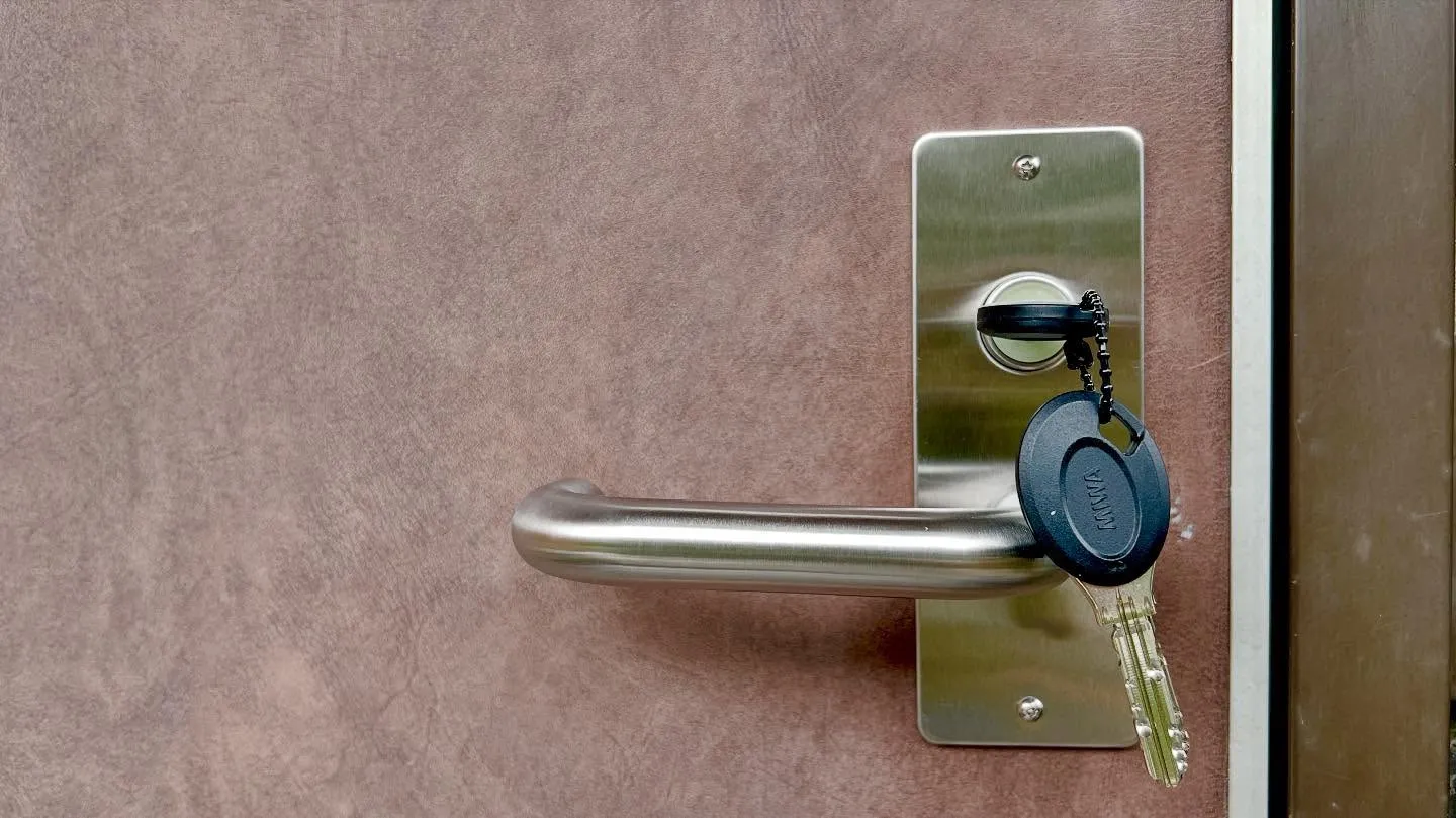 🔐【築50年の玄関錠、安心・快適にリニューアル】