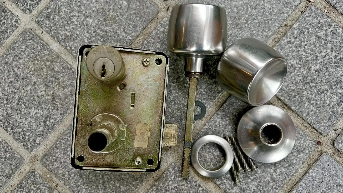 🔐【築50年の玄関錠、安心・快適にリニューアル】