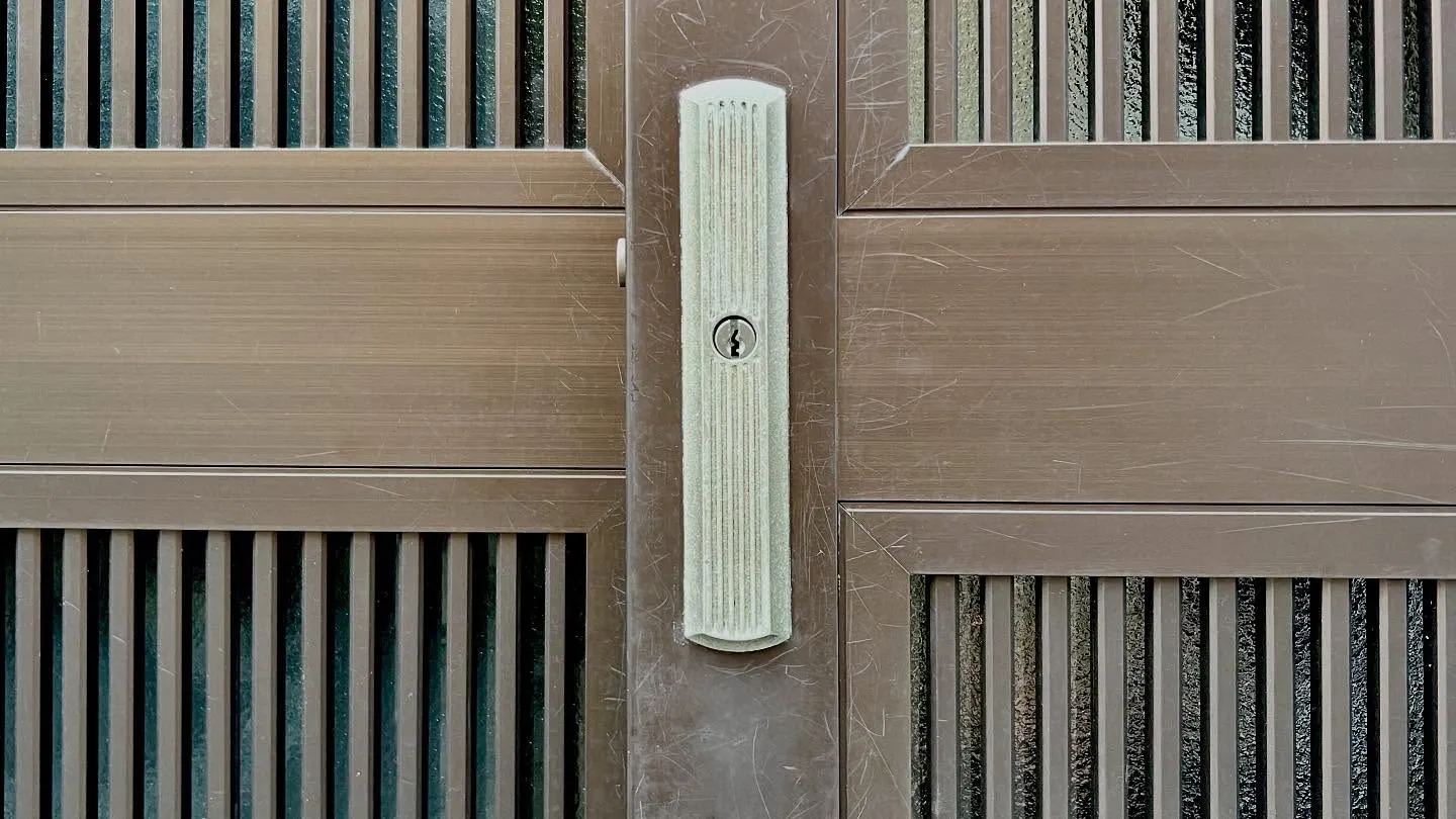 【鍵が有るけど開かない❓】