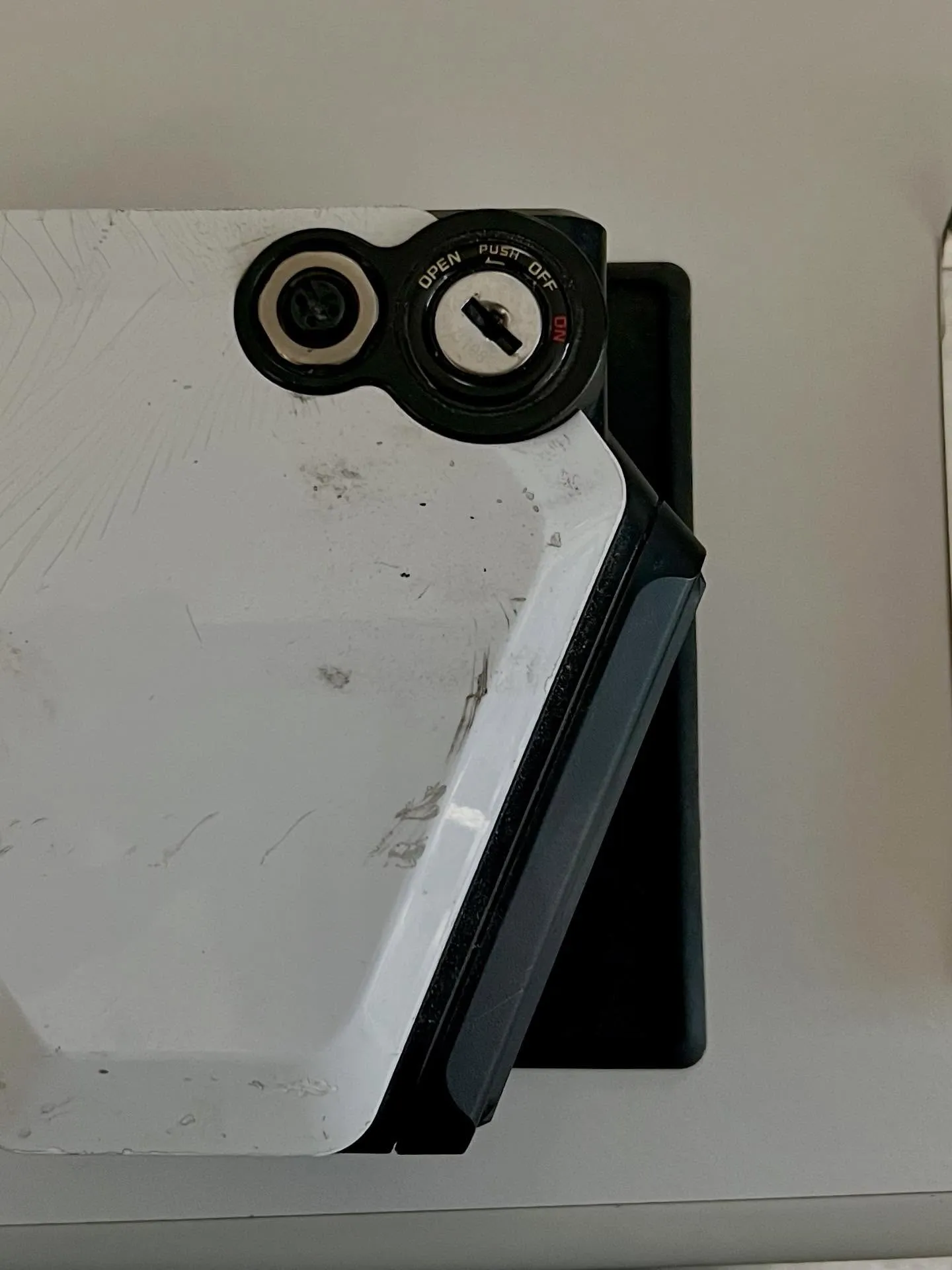 【電動自転車の鍵紛失→店内で完全再生】