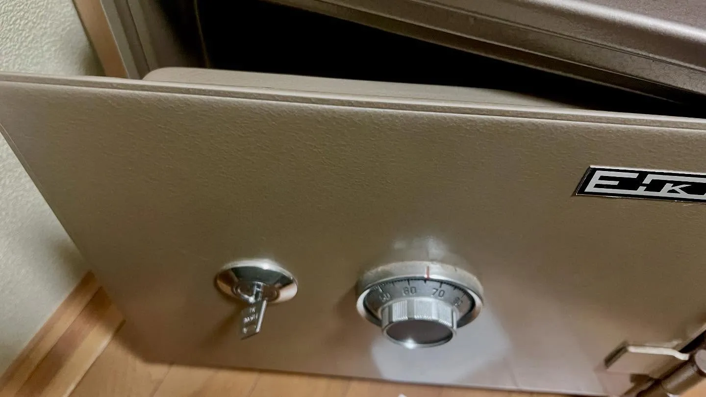 【昭和62年製の金庫、鍵なしからの復旧対応】