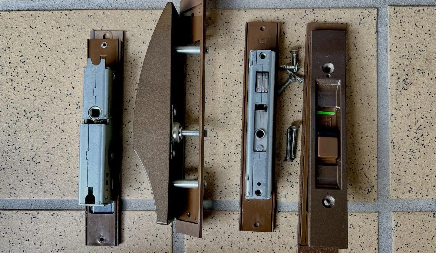 【鍵交換は直接鍵屋さんが安心です】