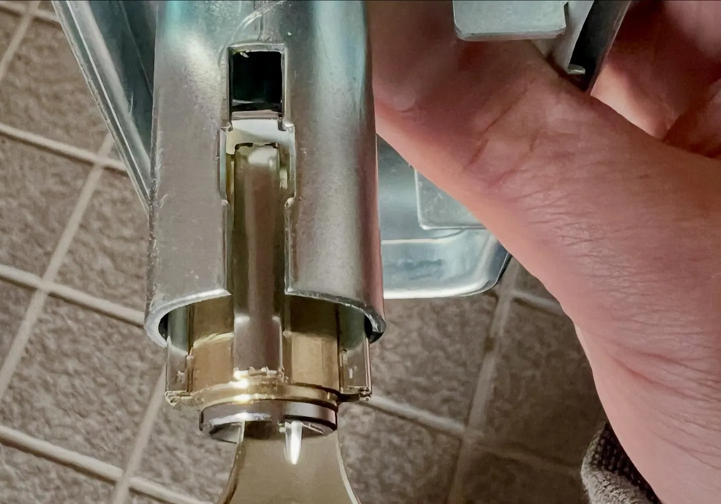 【鍵穴にボンド!? 鍵屋泣かせのトラブル対応記録】