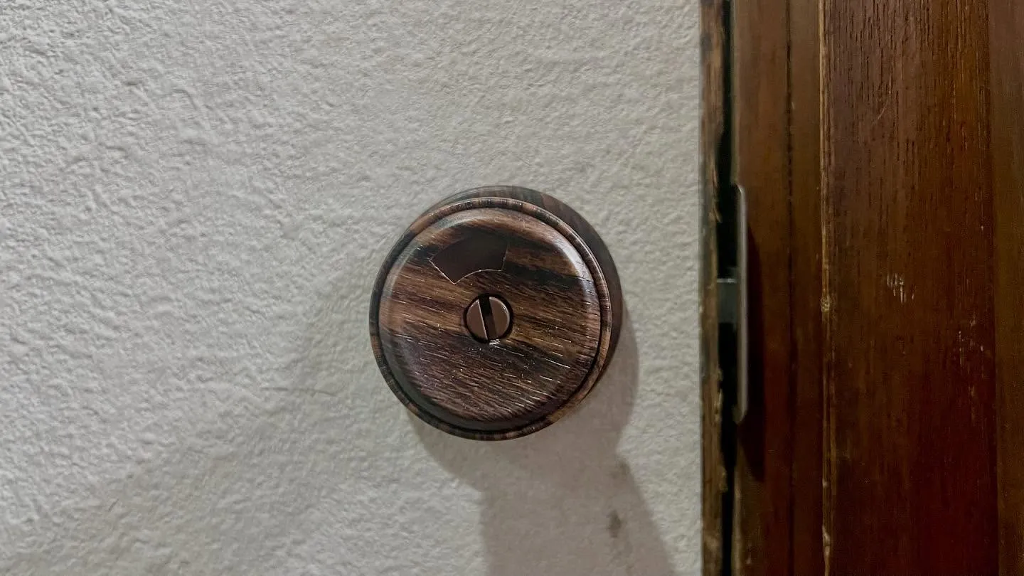 【トイレのドアが開かない…緊急対応】