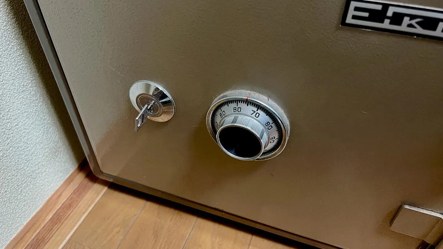 【鍵屋の朝は、娘の優しさから始まる】