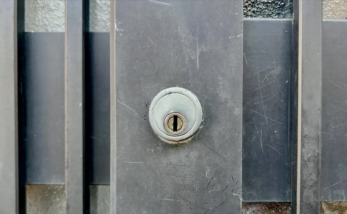 🔧【鍵が折れて中に残った…でも大丈夫!現場判断で使いやすさま...