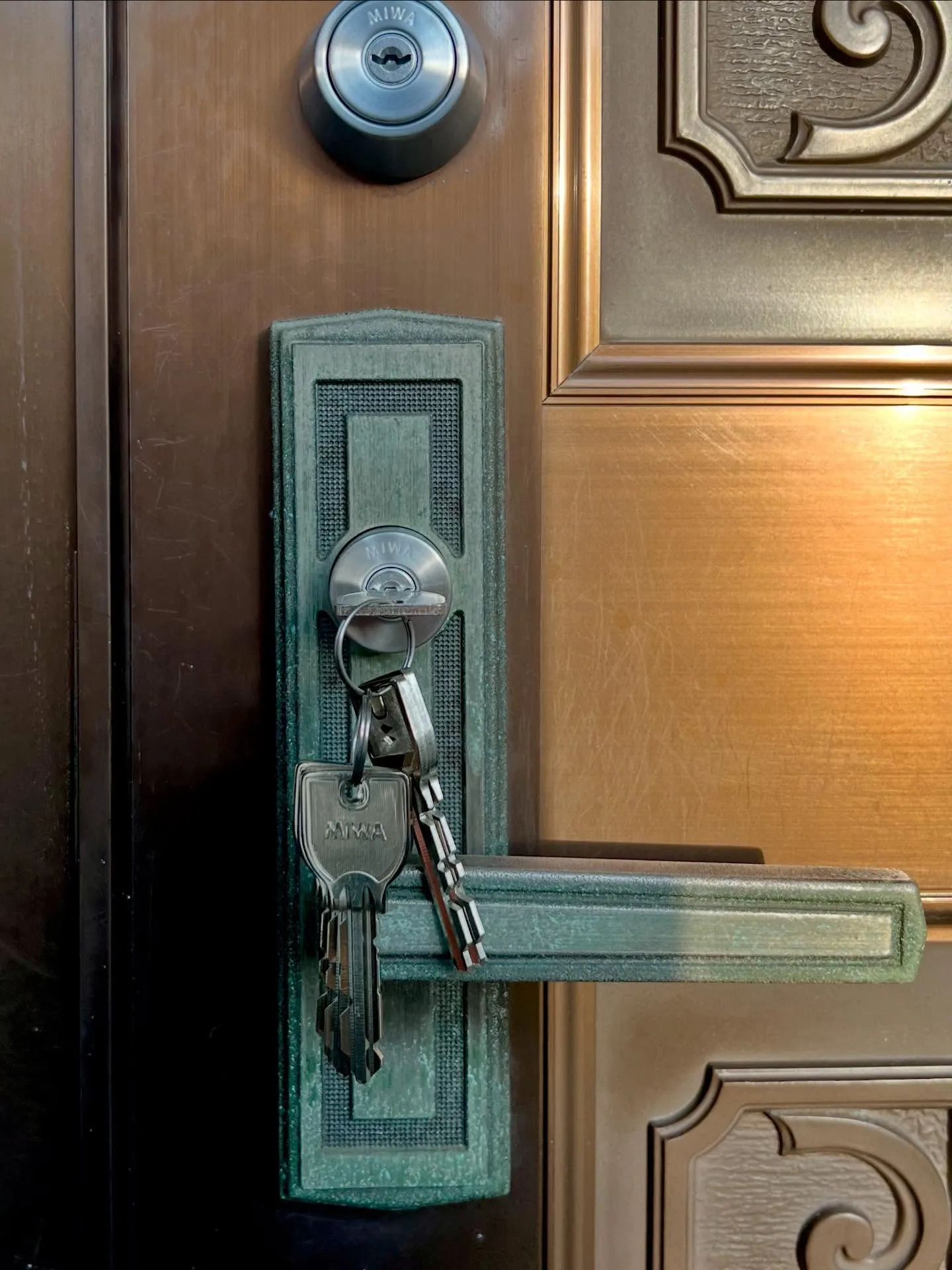 🔐【鍵が刺さらない…30年選手のシリンダー、ついに交換へ】