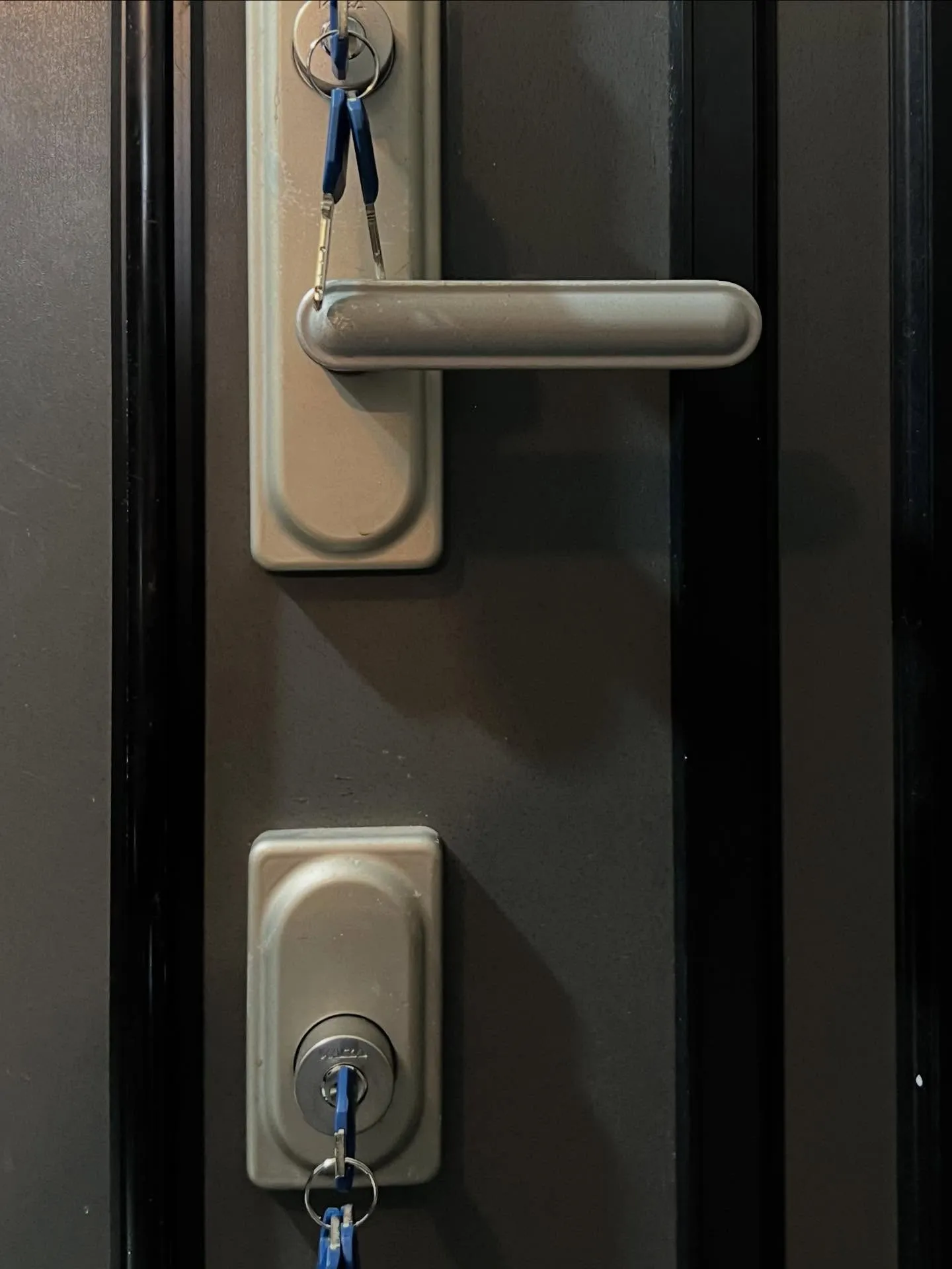 【中古住宅の鍵交換事例｜補助錠とディンプルキーのご提案】