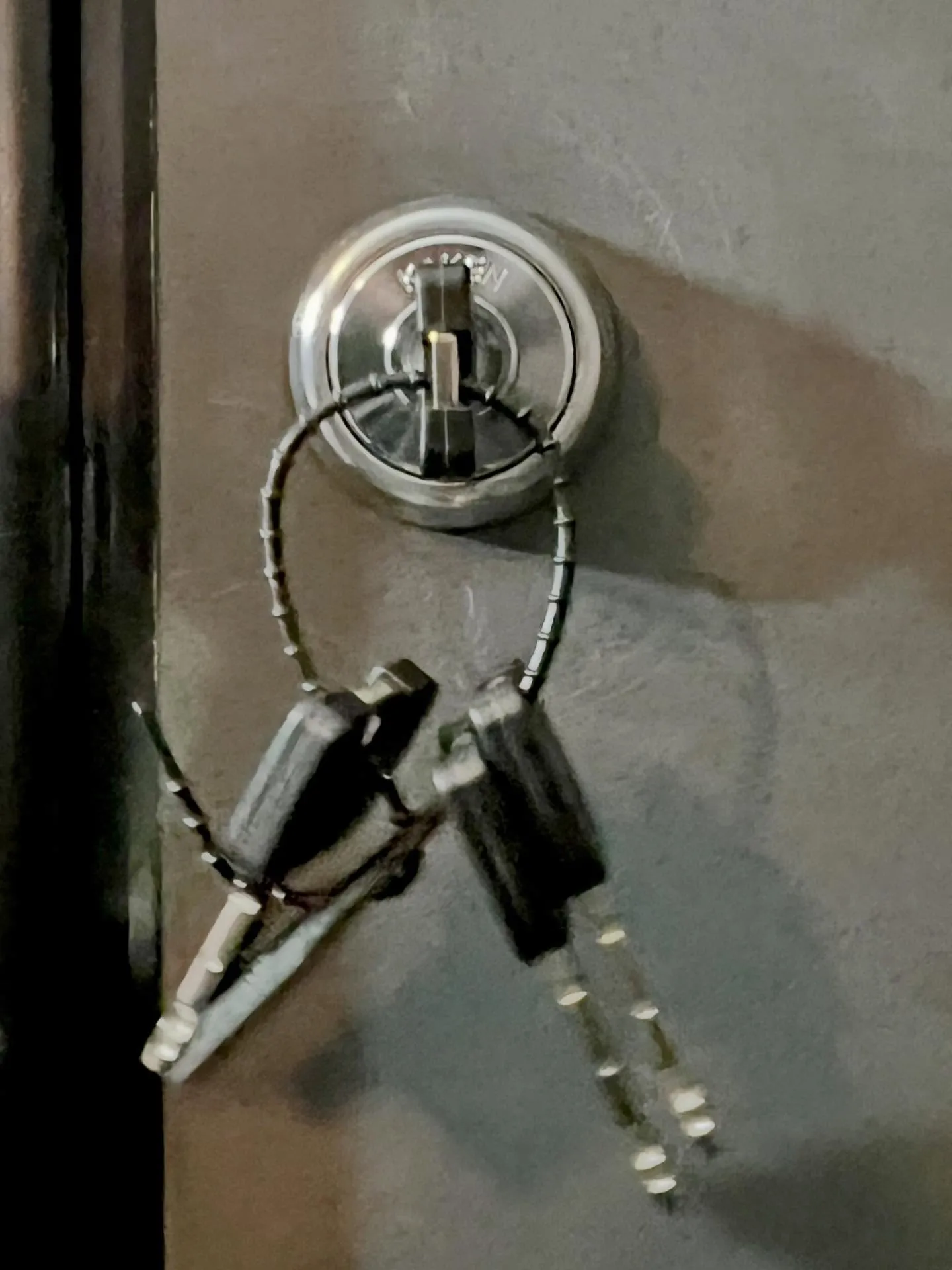 【中古住宅の鍵交換事例｜補助錠とディンプルキーのご提案】