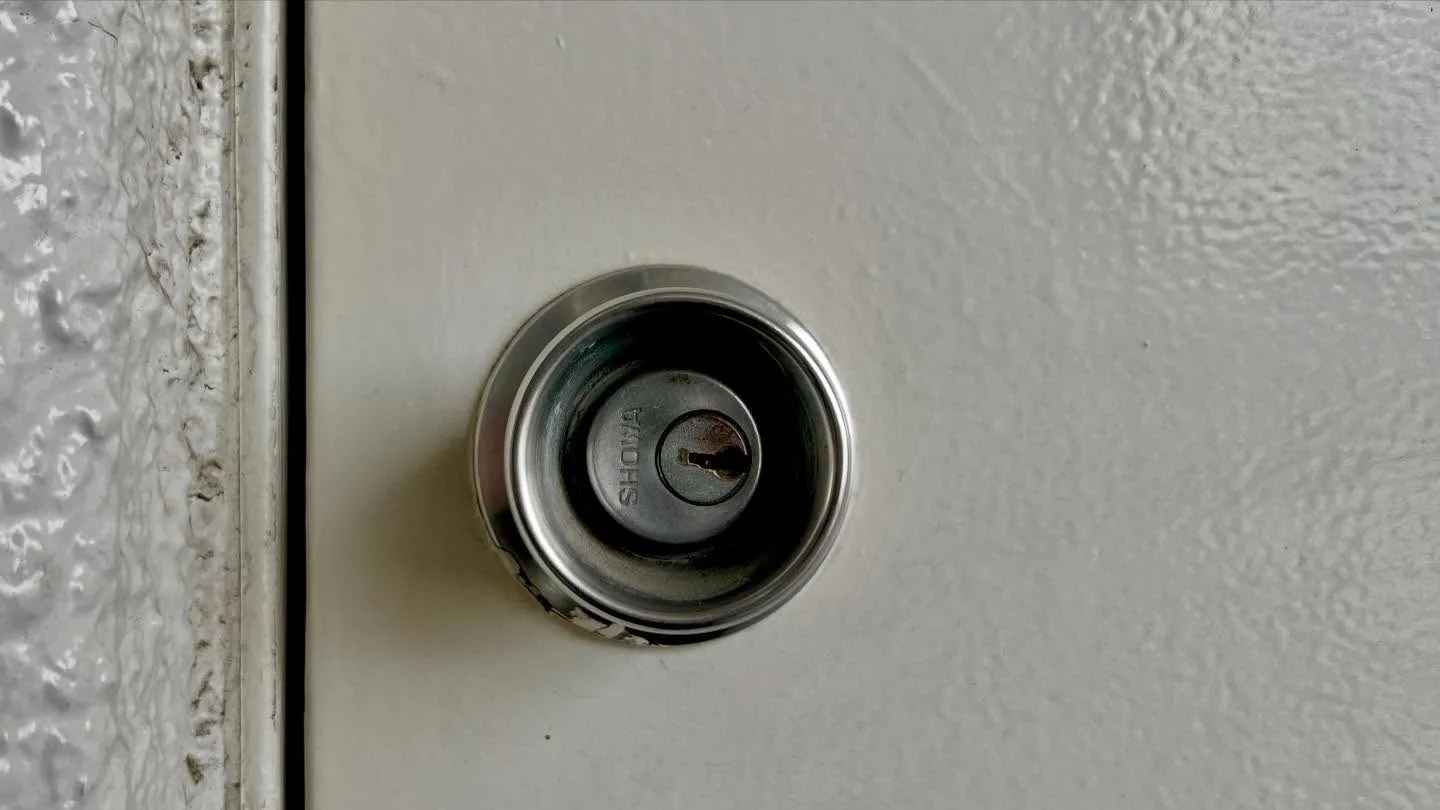 🔑【本日の施工事例｜SHOWA 7680KJシリンダー交換】